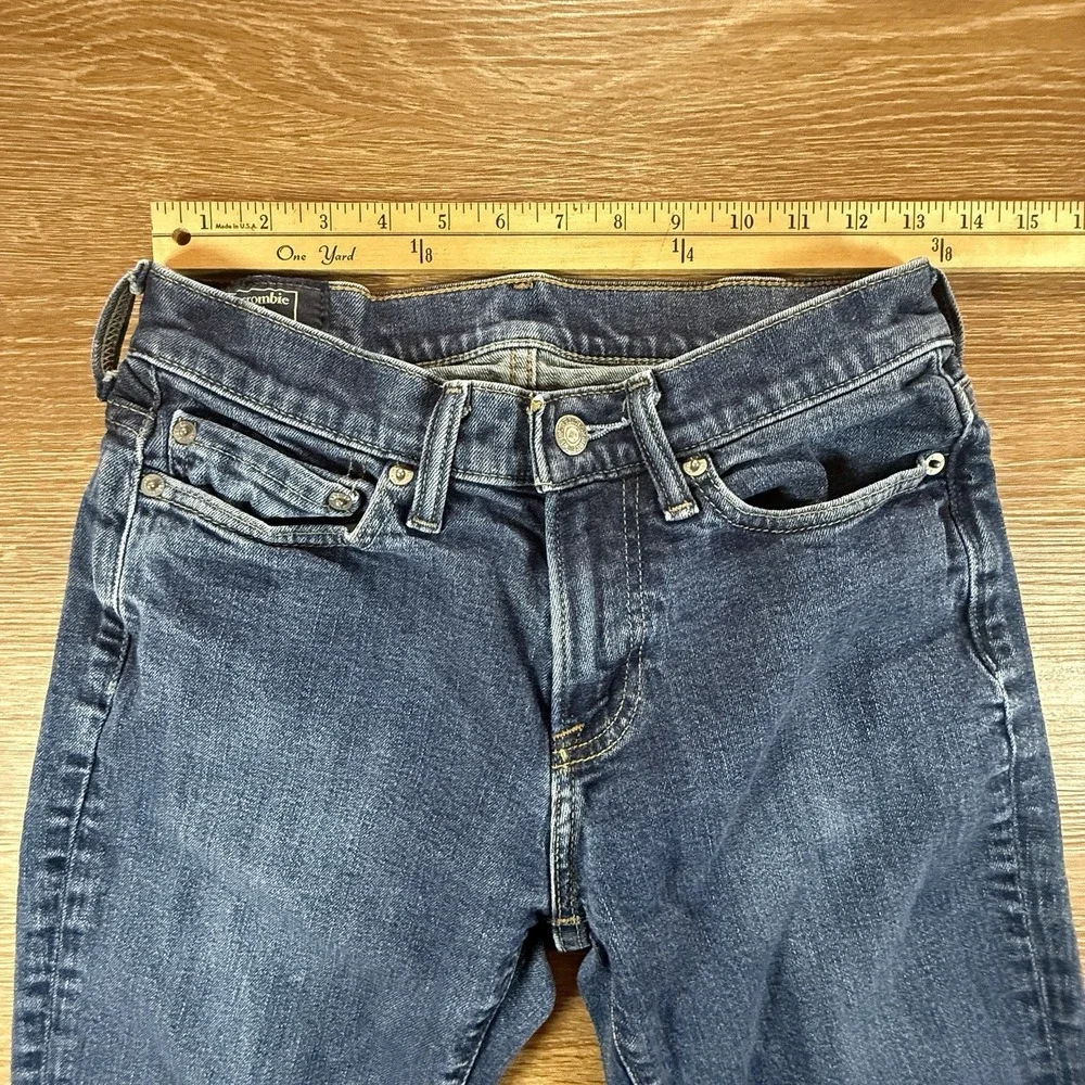 Abercrombie & Fitch Kennan Straight Jeans Men's 28x30 Stretch Medium Wash Casual